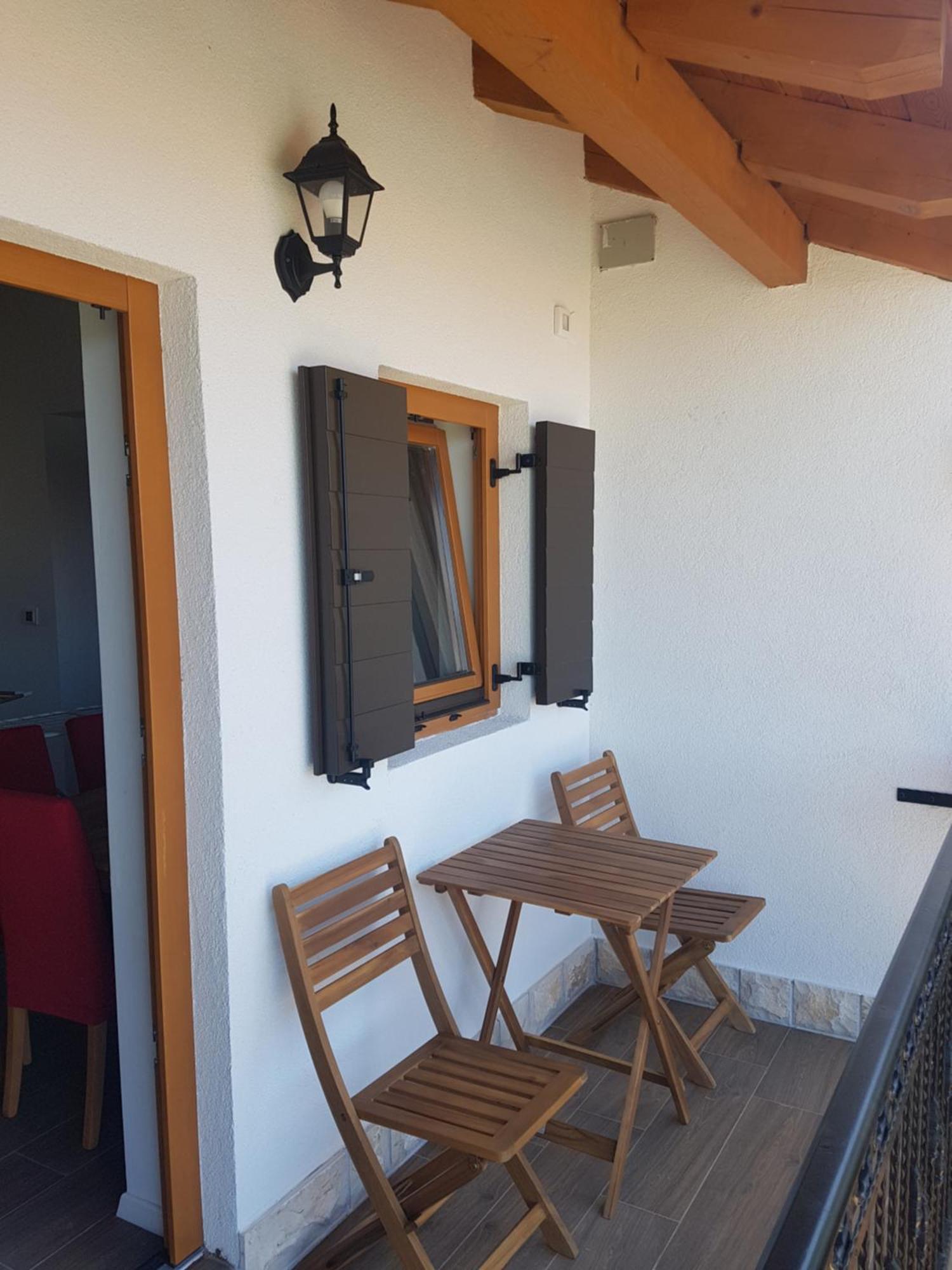 Apartments Jungic, Rab Banjol Bagian luar foto